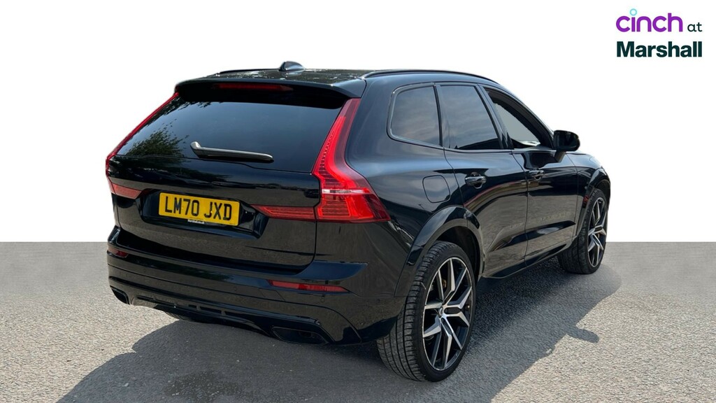Volvo XC60 T5 Momentum Pro Red #3