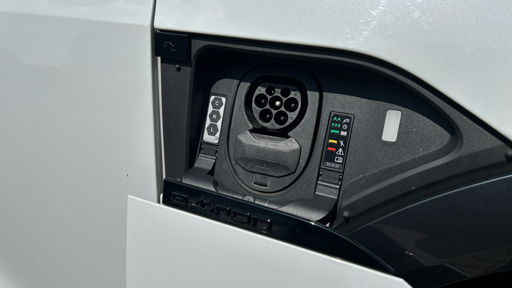 Audi Q8 e tron 250Kw 50 Quattro 95Kwh Black Ed At Tech Pro Grey #29