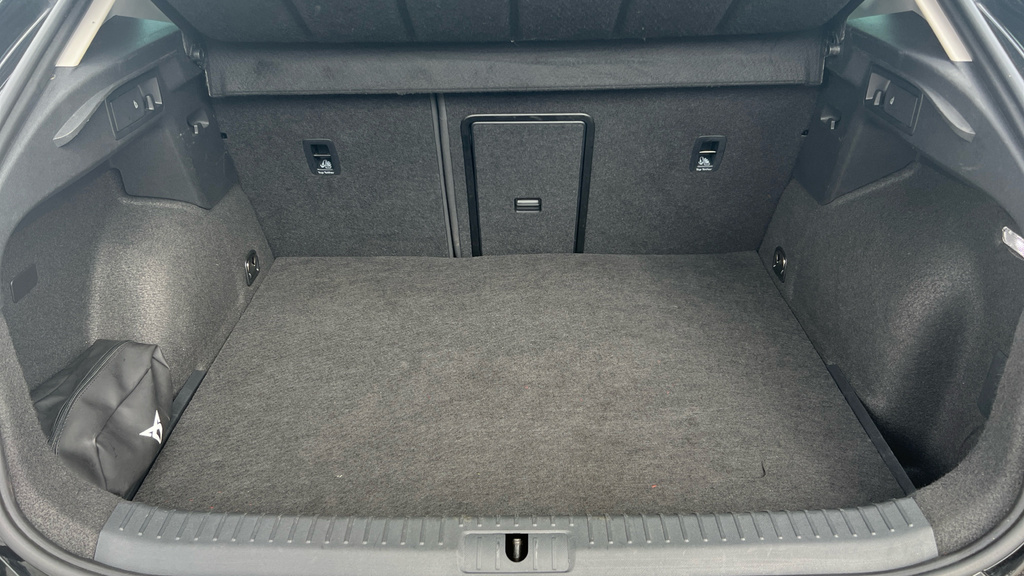Cupra Formentor V2 Tsi 150Ps 7 Speed Dsg Suv Black #15