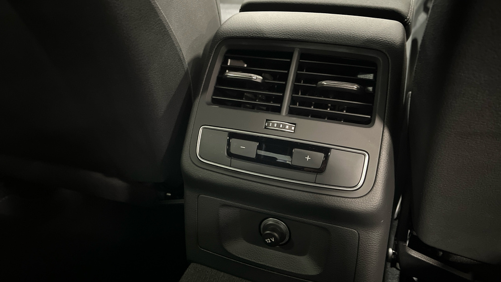 Audi A4 Avant Black Edition 40 Tfsi 204 Ps S Tronic Black #44