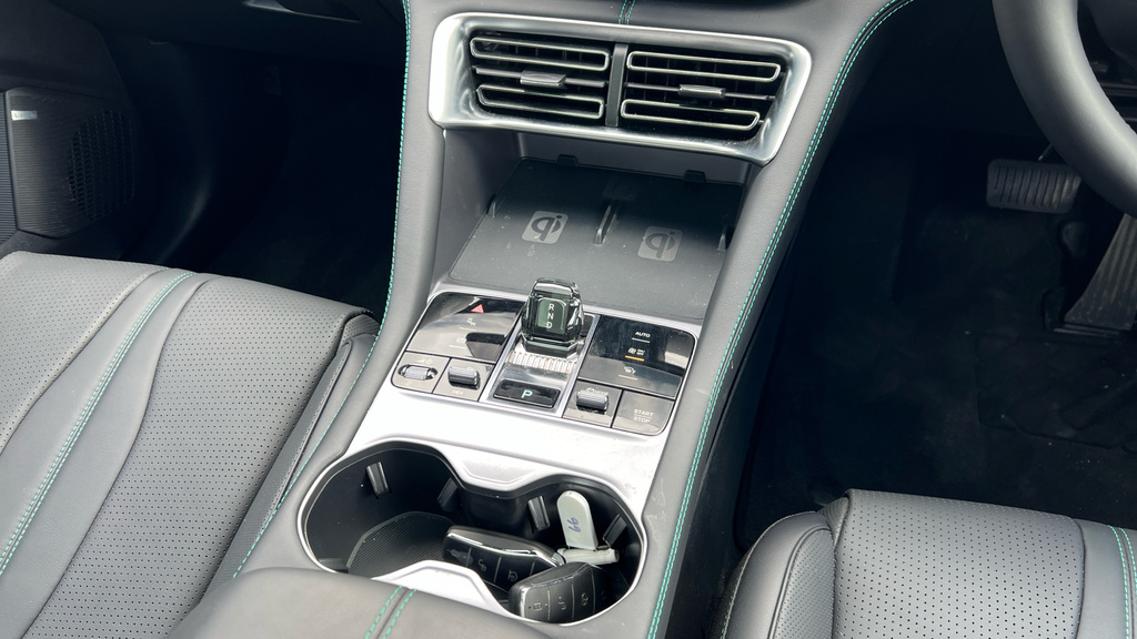 Byd Seal U Dm-i Design 1.5 Phev Awd Grey #23