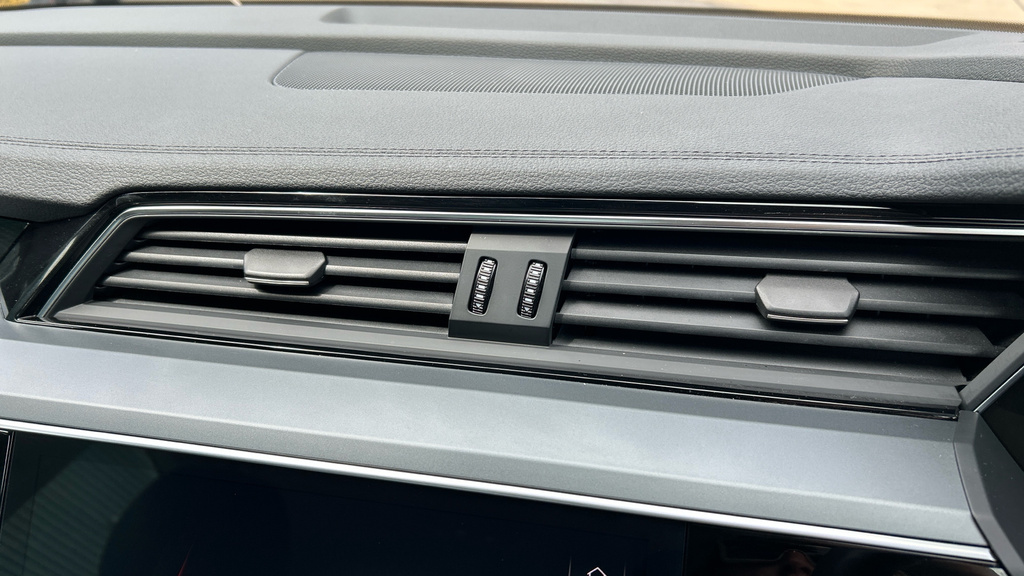 Audi Q8 e tron Vorsprung 50 E-tron Quattro 250,00 Kw Black #26