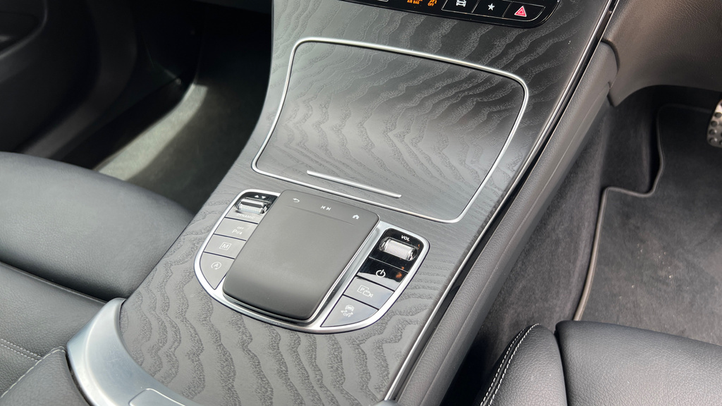 Mercedes-Benz GLC Class Glc220d Amg Line Premium Black #40