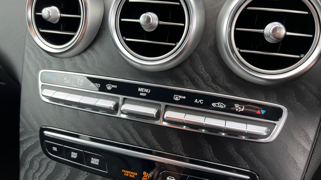 Mercedes-Benz GLC Class Glc220d Amg Line Premium Black #16
