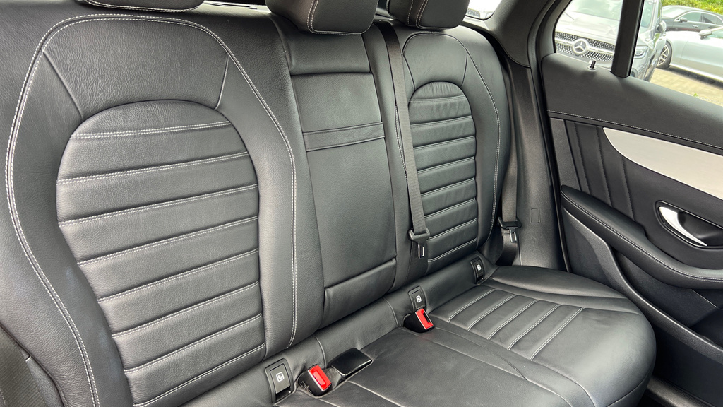 Mercedes-Benz GLC Class Glc220d Amg Line Premium Black #28