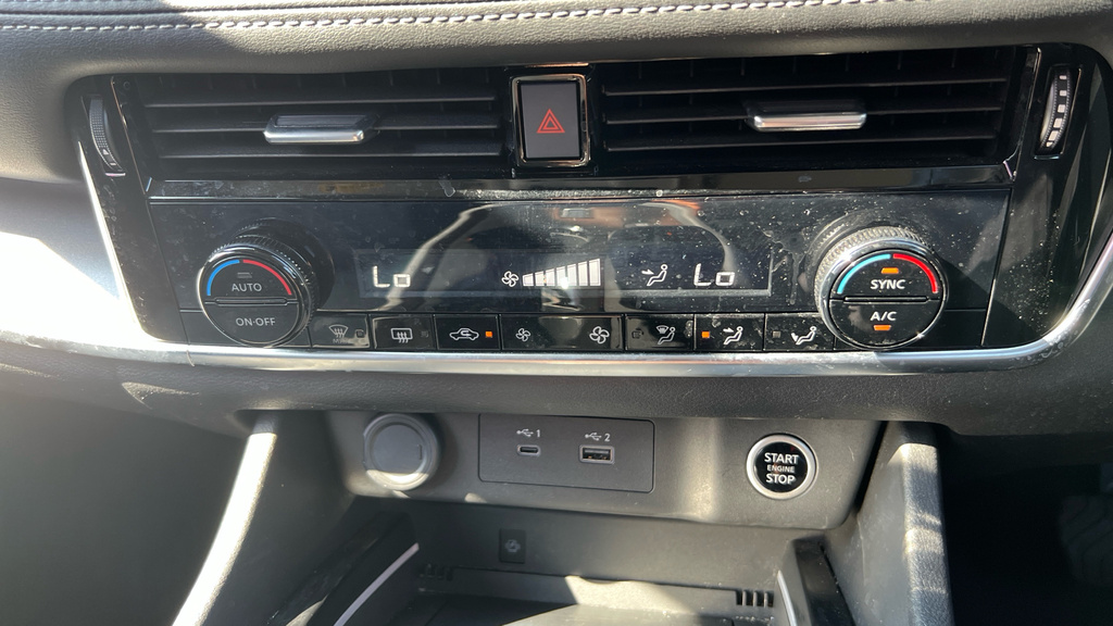 Nissan X-Trail Tekna Blue #34