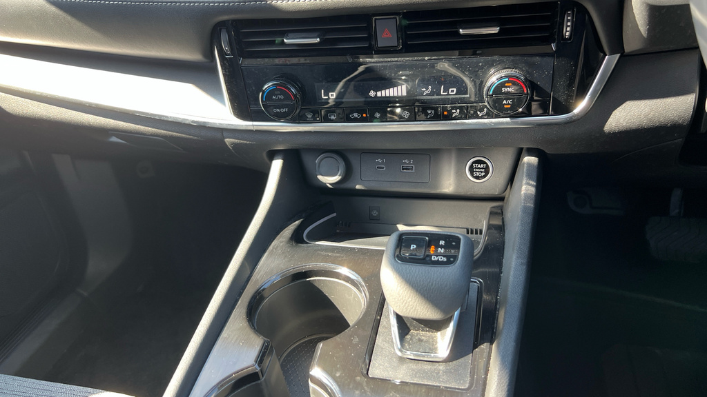Nissan X-Trail Tekna Blue #30