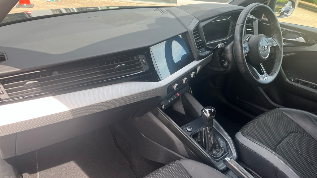 Audi A1 35 Tfsi Black Edition S Tronic 2022 Grey #10