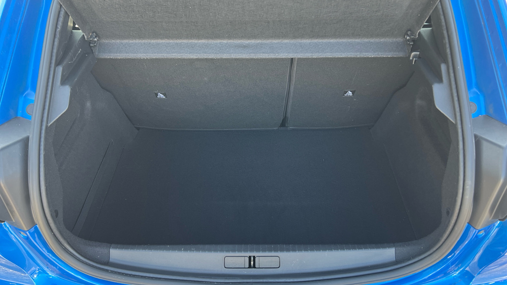 Peugeot e-208 208 Gt Line Ev Grey #25