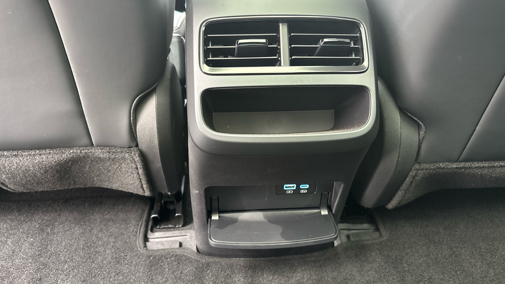 Byd Seal 82.5Kwh Design Saloon 312 Ps Black #32