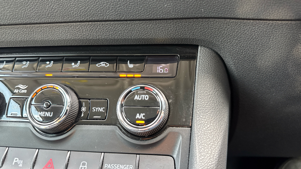 Skoda Karoq Se L Tsi Blue #33