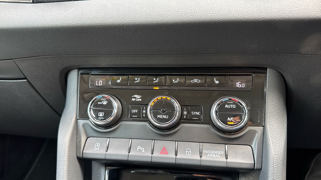 Skoda Karoq Se L Tsi Blue #32