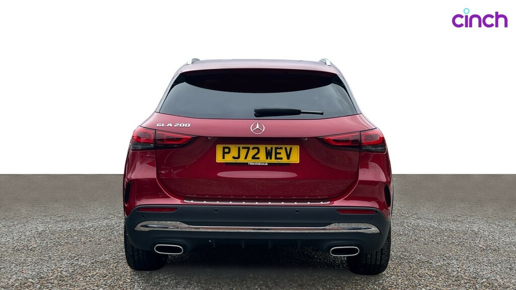 Mercedes-Benz GLA Class Gla 200 Amg Line Premium Red #4
