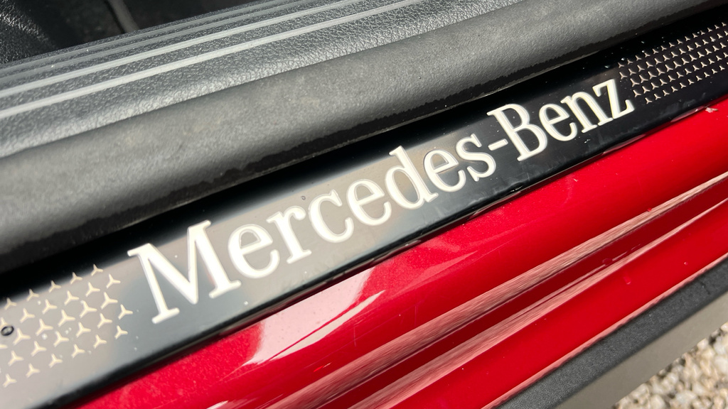Mercedes-Benz GLA Class Gla 200 Amg Line Premium Red #48