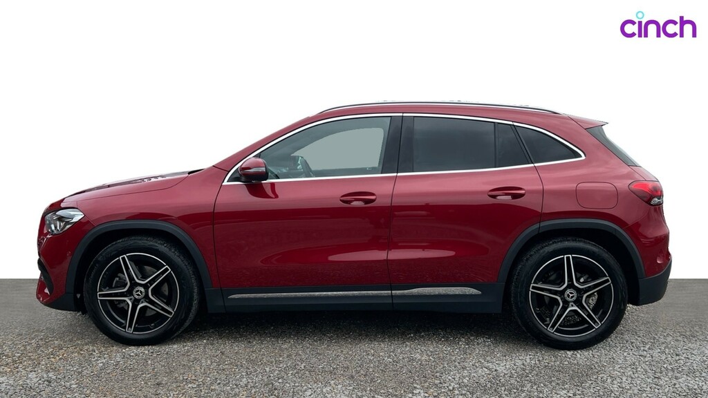 Mercedes-Benz GLA Class Gla 200 Amg Line Premium Red #8