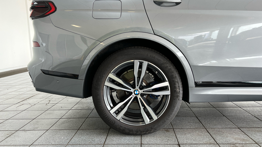 BMW X7 Xdrive40d M Sport Grey #40