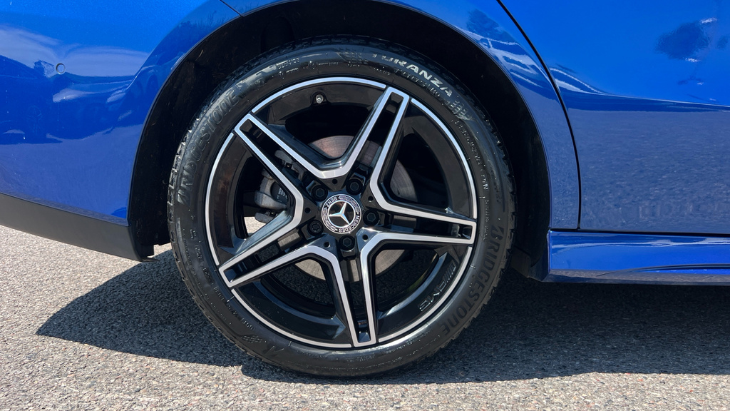 Mercedes-Benz CLA Class 180 Amg Line Premium Tip Black #27