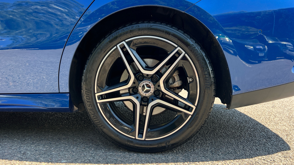 Mercedes-Benz CLA Class 180 Amg Line Premium Tip Black #26