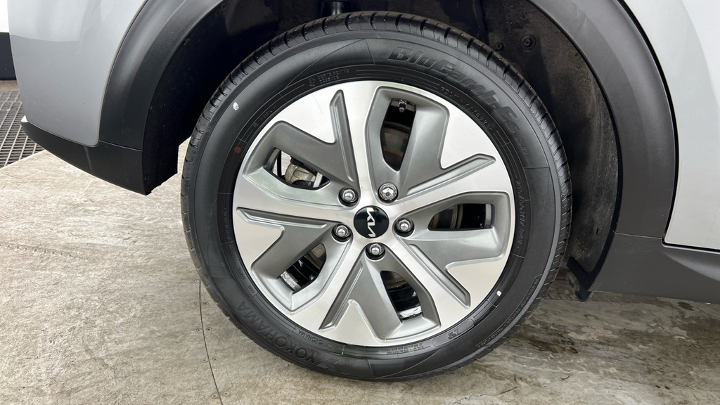 Kia e-Niro 64Kwh 4 Suv 201 Bhp Black #24