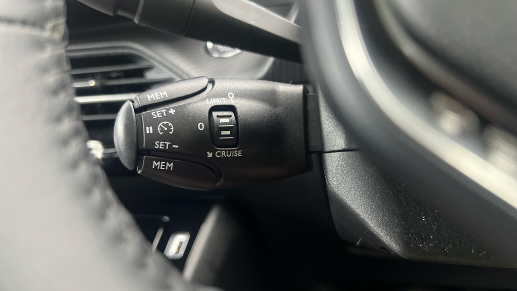 Peugeot e-2008 50Kwh Gt Premium Orange #14
