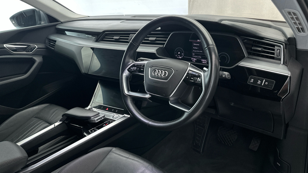 Audi E-tron 55 Suv Quattro 95Kwh 408 Ps Black #11