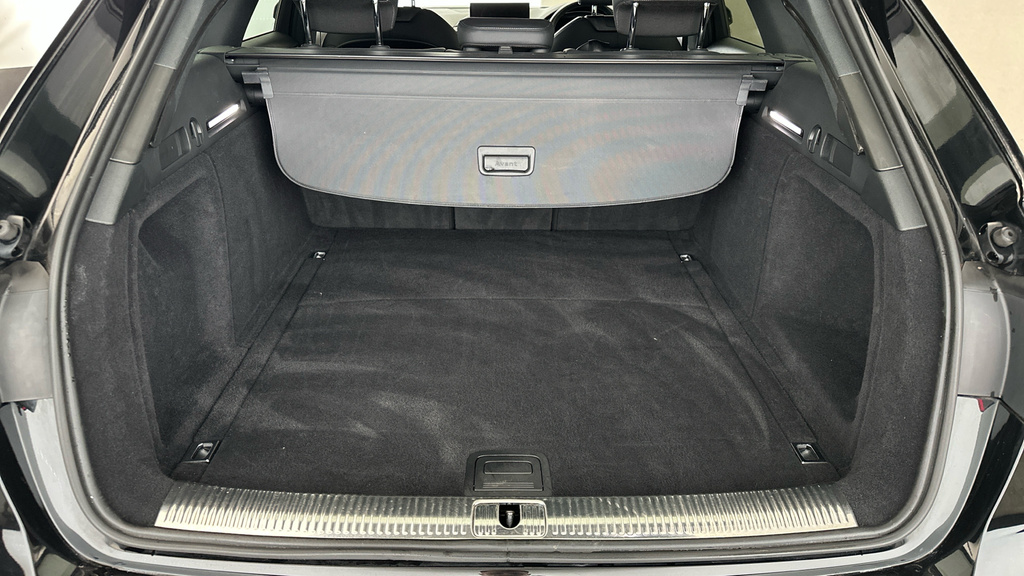 Audi A4 Avant 35 Tfsi Black Edition S Tronic Black #21
