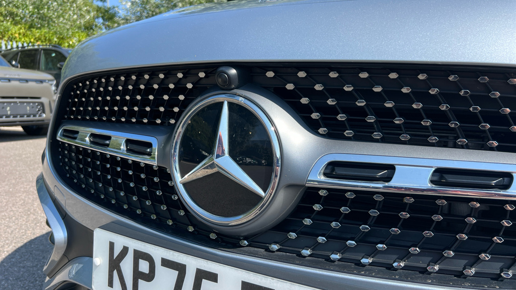Mercedes-Benz GLA Class Gla 220D 4Matic Amg Line Premium Plus Grey #37