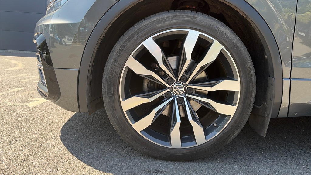 Volkswagen Tiguan R-line Tech Grey #26