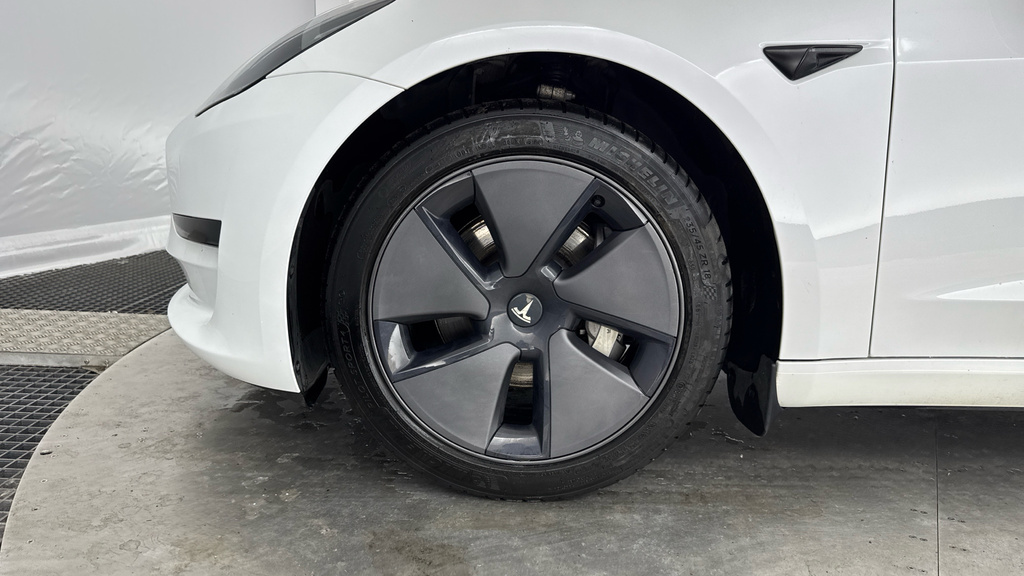 Tesla Model 3 Saloon Rwd 241 Bhp - Park Blue #18