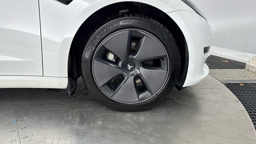Tesla Model 3 Saloon Rwd 241 Bhp - Park Blue #17