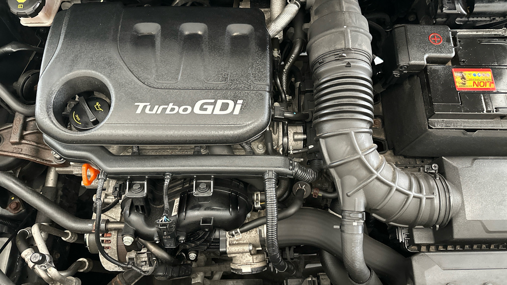 Kia Stonic 1.4 Mpi 2 Estate Red #21
