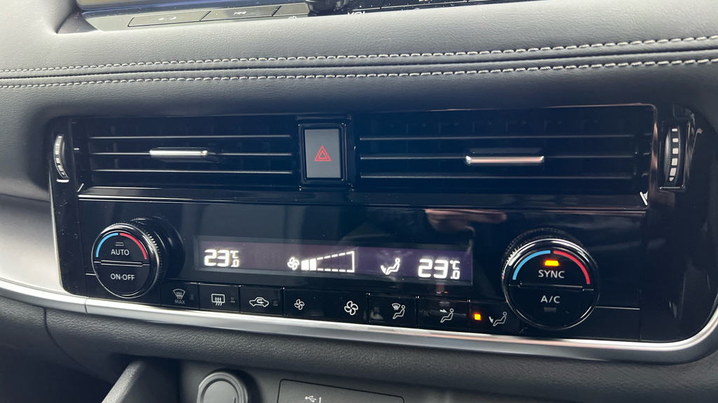Nissan X-Trail N-connecta Silver #40