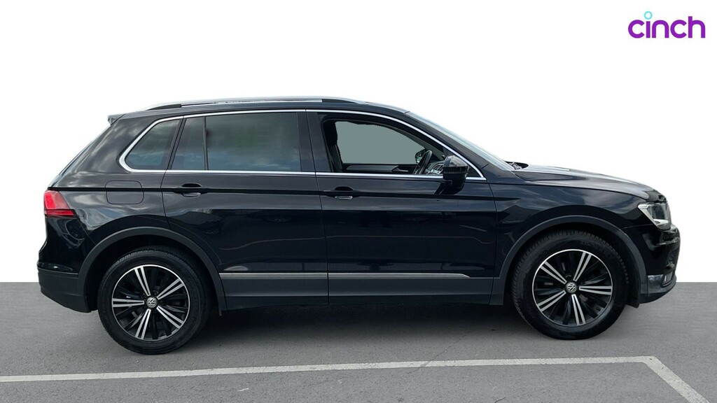 Volkswagen Tiguan Se Navigation Black #2