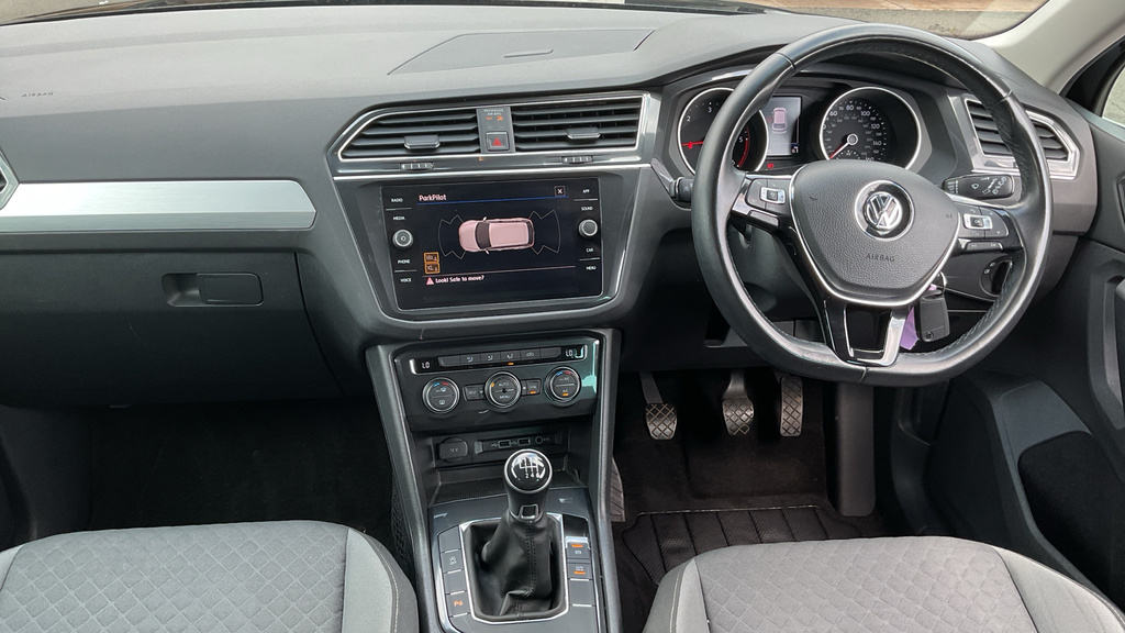 Volkswagen Tiguan Se Navigation Black #13
