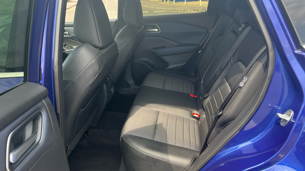 Nissan Qashqai 1.5 E-power Tekna Bose Hatchback Blue #14
