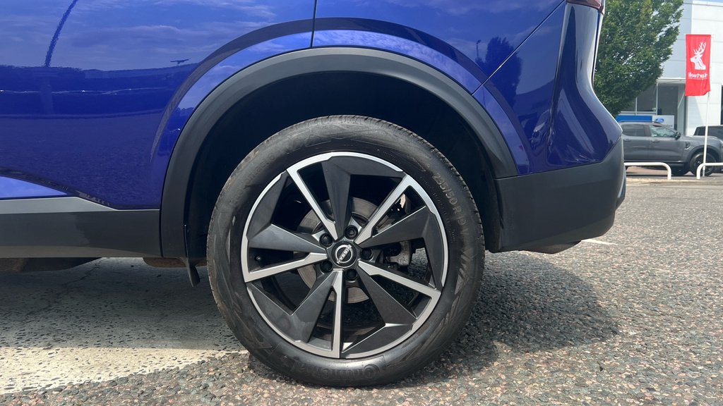Nissan Qashqai 1.5 E-power Tekna Bose Hatchback Blue #19