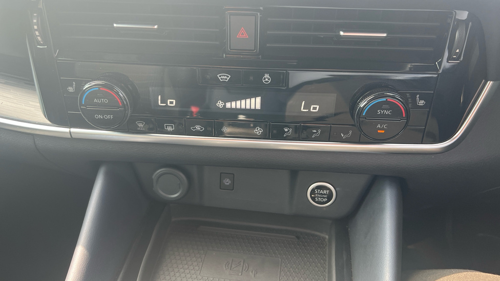 Nissan Qashqai 1.5 E-power Tekna Bose Hatchback Blue #35