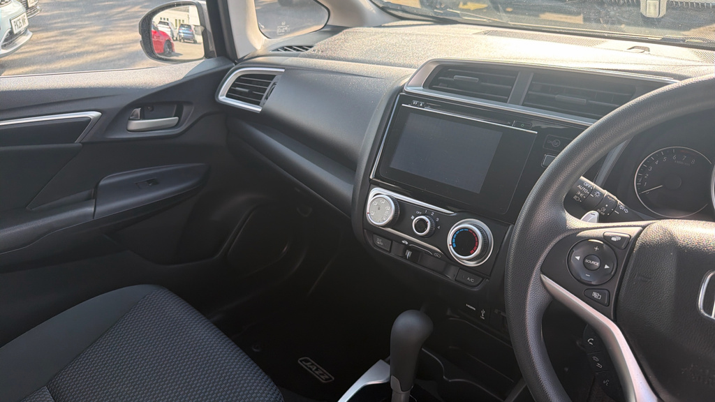 Honda Jazz I-vtec Se Navi Blue #18