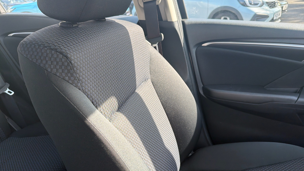 Honda Jazz I-vtec Se Navi Blue #24