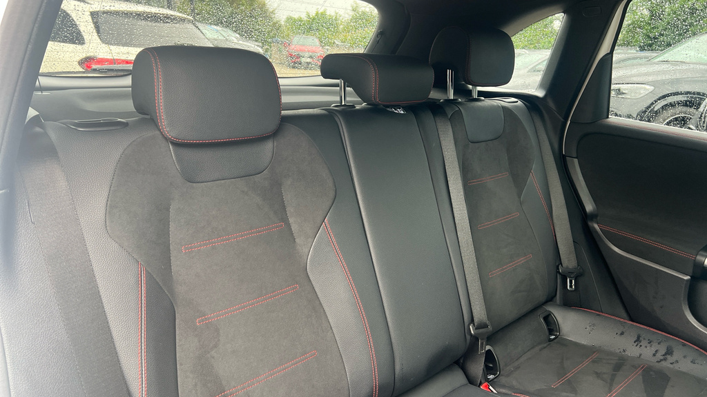 Mercedes-Benz B Class B 200 Amg Line Premium M Black #32