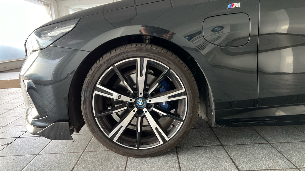 BMW 5 Series 530E M Sport Pro Blue #33