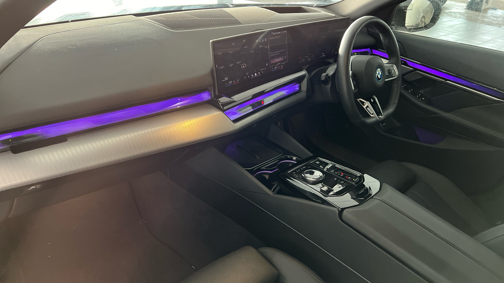 BMW 5 Series 530E M Sport Pro Blue #14