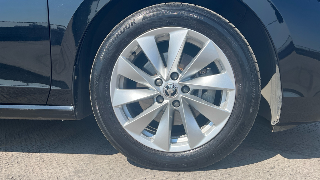 Skoda Superb 2.0 Tdi Se L Dsg Silver #26