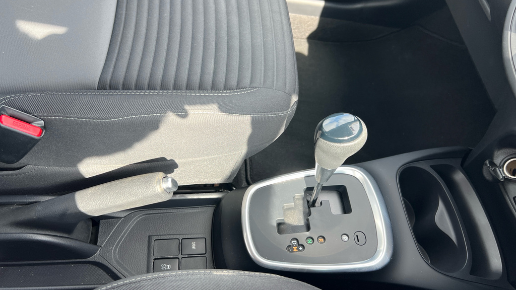Toyota Yaris Grey #35