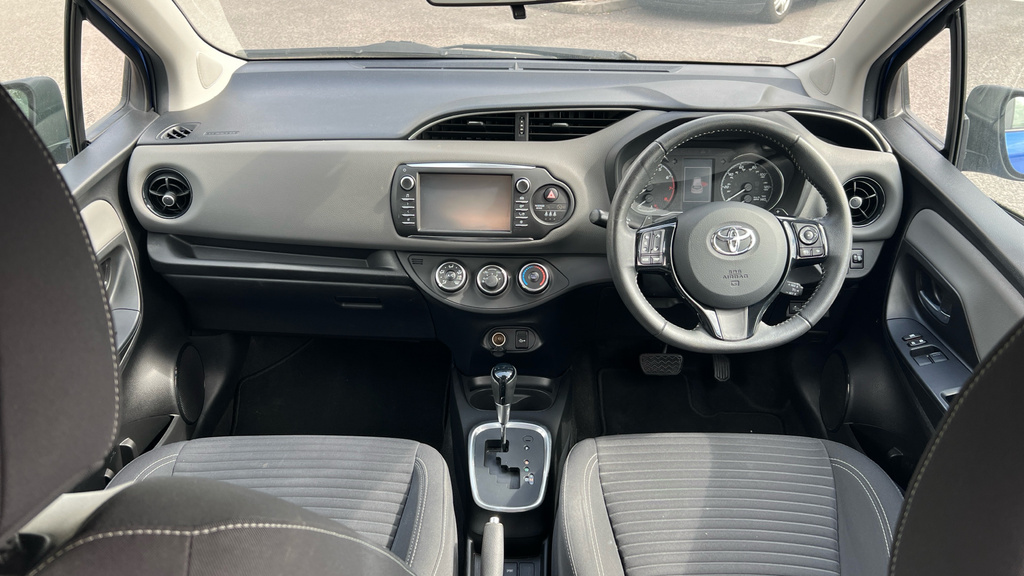 Toyota Yaris Grey #11