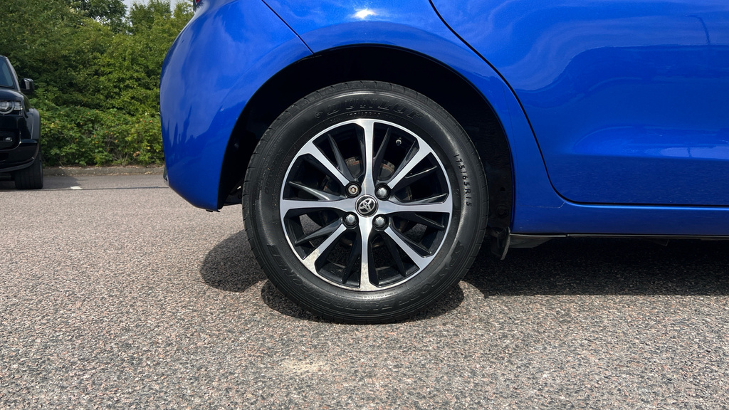 Toyota Yaris Grey #27