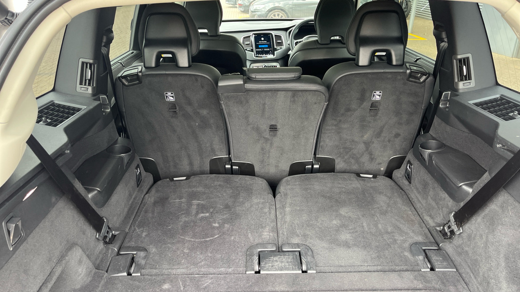 Volvo XC90 Ultimate B5 Awd 250 Hp 7 Seat Grey #48