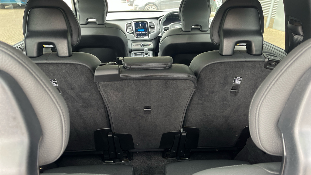Volvo XC90 Ultimate B5 Awd 250 Hp 7 Seat Grey #46