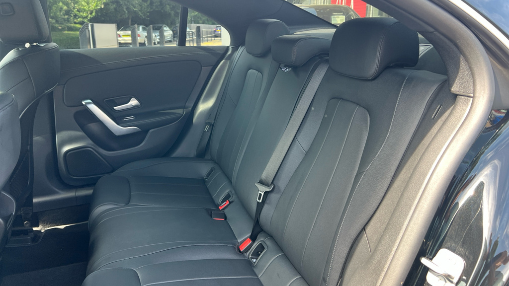 Mercedes-Benz CLA Class 180 Amg Line Premium Tip Black #20