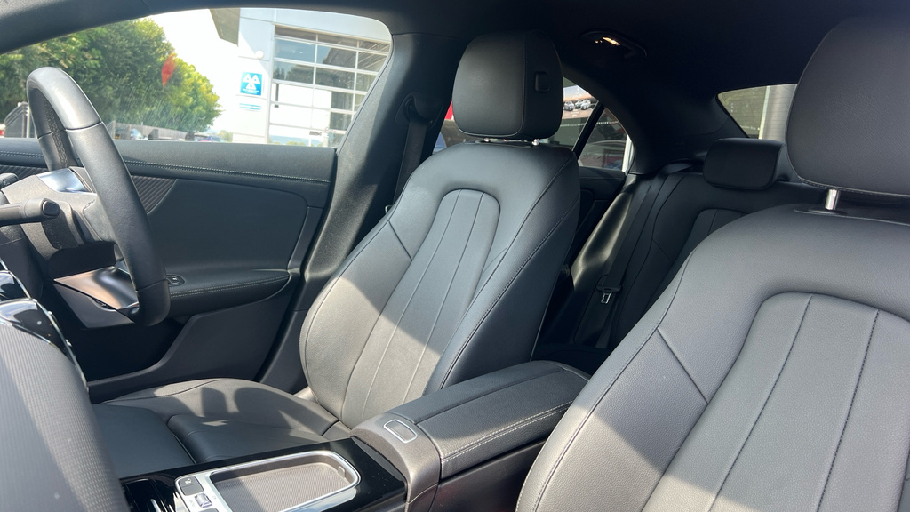 Mercedes-Benz CLA Class 180 Amg Line Premium Tip Black #27